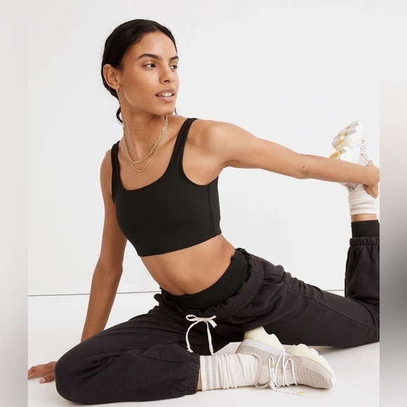 Madewell Flex Square Neck Sports Bra in True Black Size XS NWT - Picture 1 of 11